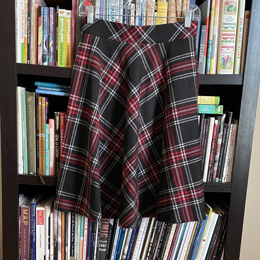 Forever 21 Black and Red Plaid Classic A-Line Skirt